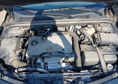 2018 Chevrolet Malibu Lt из США, поврежденный, VIN 1G1ZD5ST6JF139198